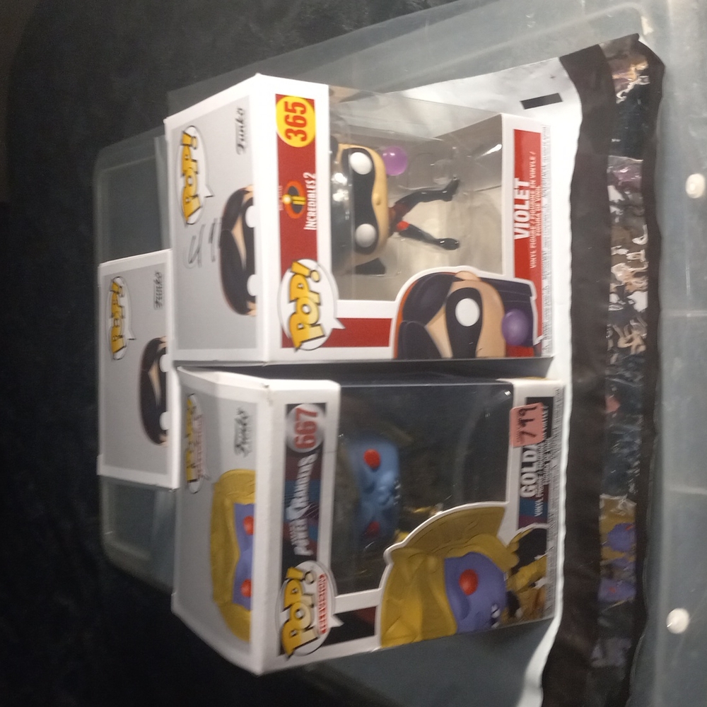Pop 667 power ranger  buy 2get a mystery one free for 30
